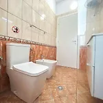 Lada 756 Apartman *