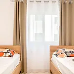 Lada 756 Apartman Durrës