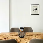 Lada 756 Apartman Durrës