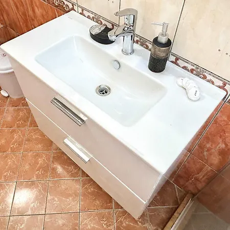 Lada 756 Apartment *