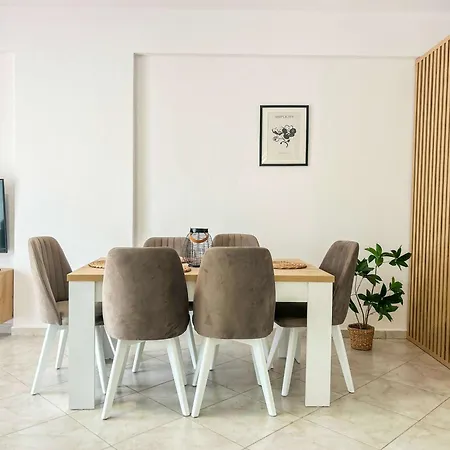 Lada 756 Apartment Durres