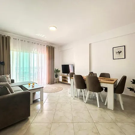 Lada 756 Apartmán Durrës