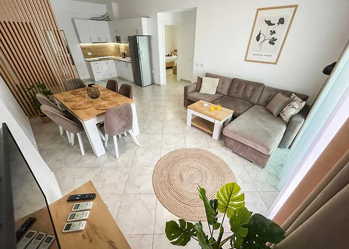 Lada 756 Apartment